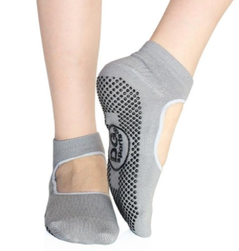 Mobstub: 73% Off -  Multipack: Non Slip Sport Mary Jane Yoga Socks - 3 Colors
