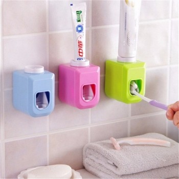 Mobstub: 66% Off - Automatic Toothpaste Dispenser - 4 Styles